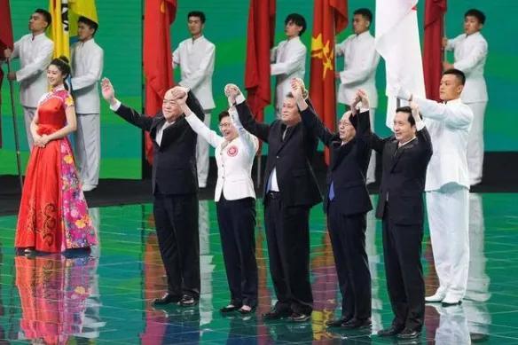 >2025年新澳门和香港天天免费精准大全全面释义、解释与落实